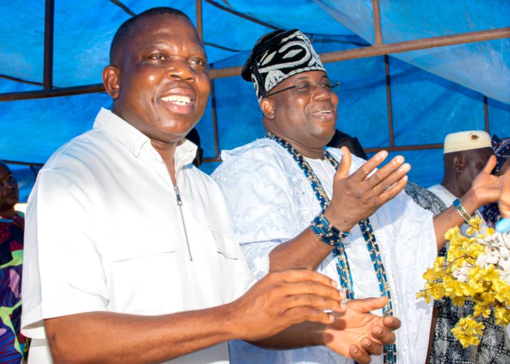 Tim Akano Bags Double Awards From OAU, Baptist Day School Oloponna Alumni